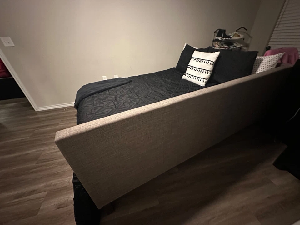 二手大号床架  — 第 2/4 张图片