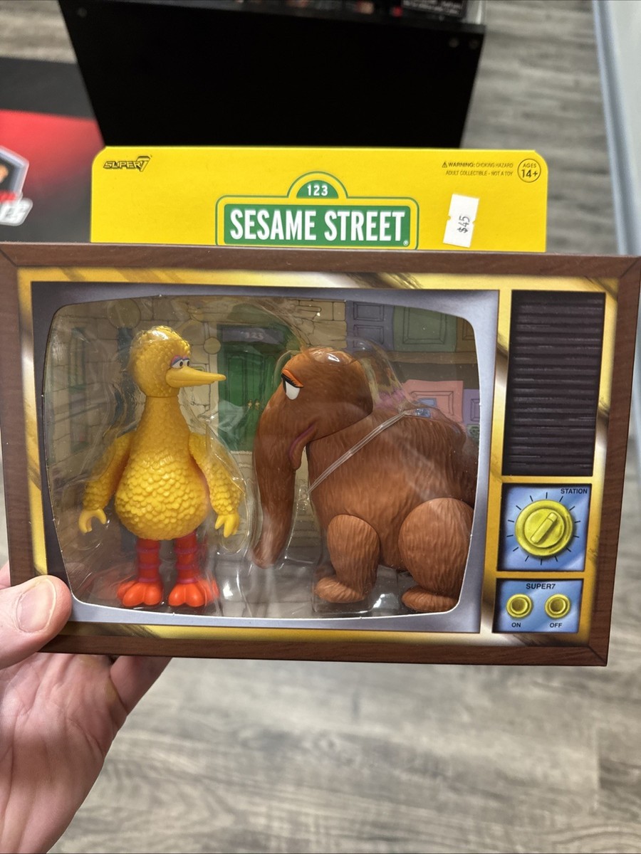 Sesame Street Big Bird and Mr. Snuffleupagus Super7 Reaction
