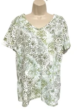 Studio Works L the studio tee short sleeve V neck white sage green blue floral