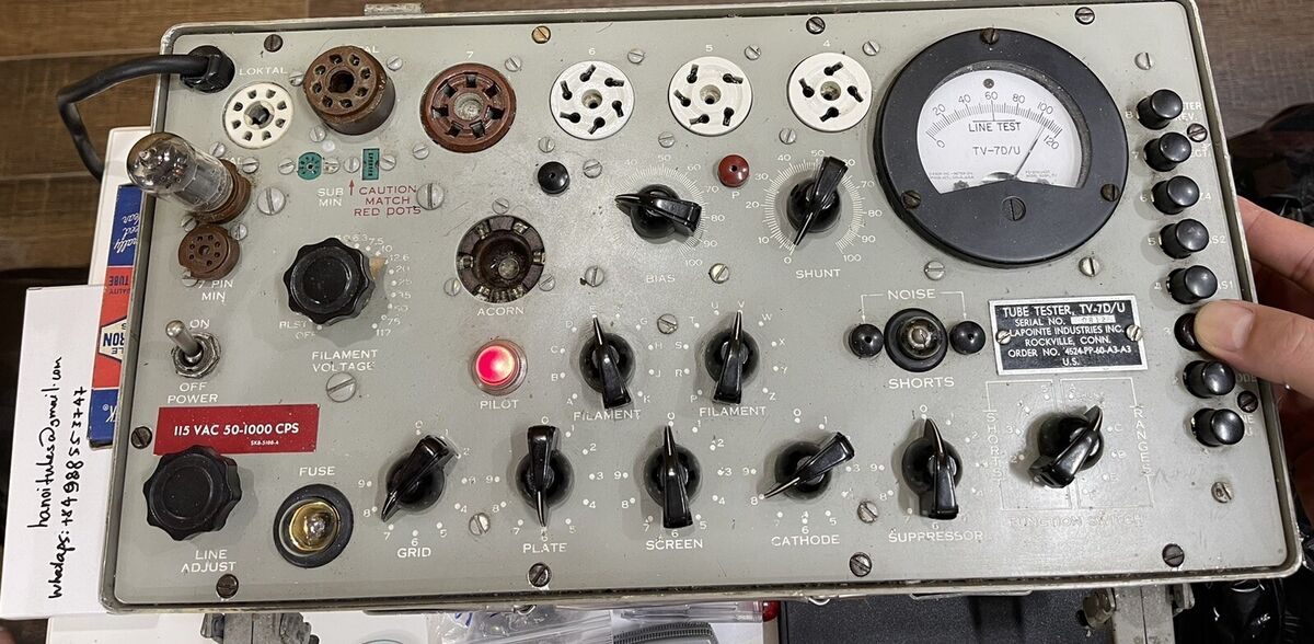 Hivac CV491 12AU7 ECC82 45 Degree D getter Welded Plate NOS Hivac CV491 12AU7 ECC82 45 Degree D getter Welded Plate NOS