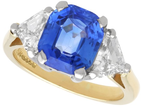 4.70Ct Ceylon Sapphire and 1.34Ct Diamond, 18k Yellow Gold Trilogy Ring (2004)