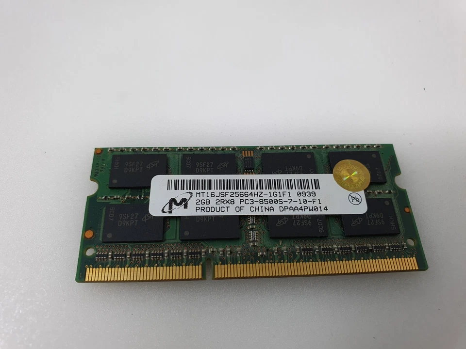 Toshiba Satellite C850 RAM Memory 2GB PC3-8500S DDR3 Micron MT16JSF25664H-1G1F1 - Image 3 of 4