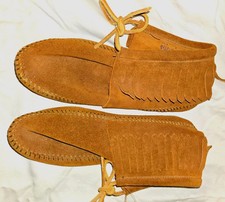 Minnetonka Brown Suede Moccasin Flats Fringe Lace-Up Round Toe Women 7