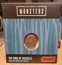 Universal Studios Monsters The Ring Of Dracula Collector Edition Prop Replica