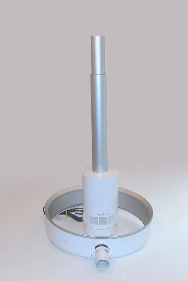 Dyson AM08 Air Multiplier Pedestal Bladeless Fan White/Silver * QUIET MARK AWARD - Image 2 of 4