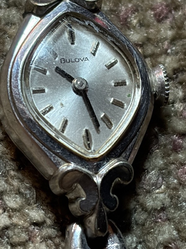 Vintage Bulova Ladies Wristwatch   Silver Color