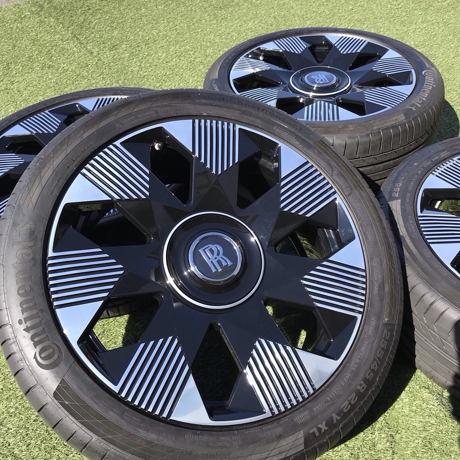 22 PHANTOM ROLLS ROYCE RIMS TIRES TPMS NEW SET 4 GENUINE 2025 036423 01293 93074