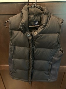 gap puffer vest