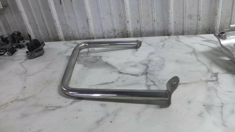 05 Suzuki VL800 VL 800 C50 Boulevard lado izquierdo motor protector barra de choque Foto 3 de 4