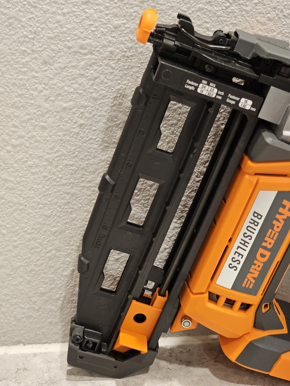 RIDGID R09892B 18V HyperDrive Brushless 16 Ga Finish Nailer (Tool Only