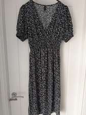 YAS dress, black and white dress, work wear dress, holiday dress.