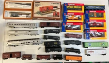 Lot of 27 Ho Scale Rough Parts Freight Train Cars Boxcar / Hopper / Passenger