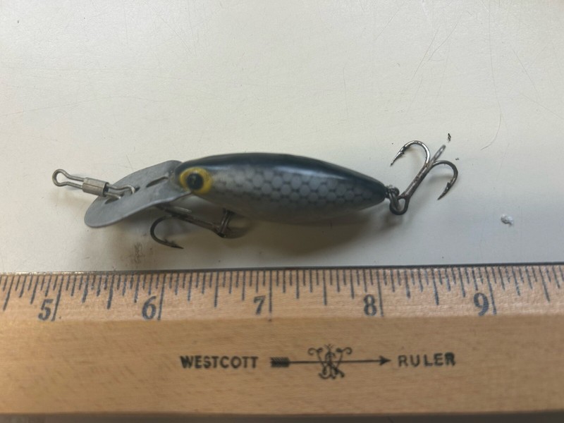 Vintage Pre Rapala Storm Thin Fin Hot'n Tot Fishing Lure. Black And Silver