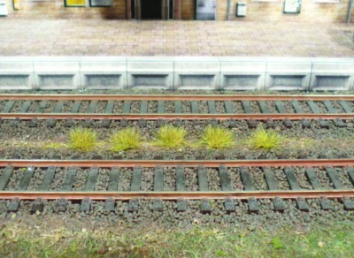 Heki 1802 Grasbüschel Herbst – 100 Stück, Höhe 0,6 Cm, Mehrfarbig – Für Modelleisenbahn & Dioramen