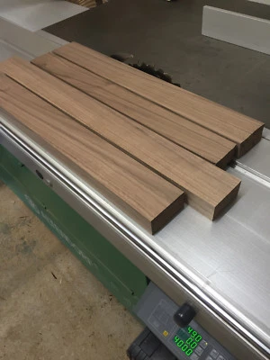 Kantholz Leisten Nussbaum Nuß Massiv Holz Brett Balken Drechselholz Tischbein !