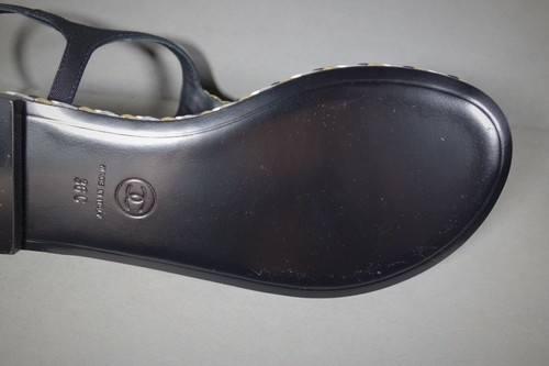 Chanel 36C Negro Grosgrain & Leather Tejido Trim Gold CC Thong Sandalias Flats NUEVO - Imagen 12 de 12