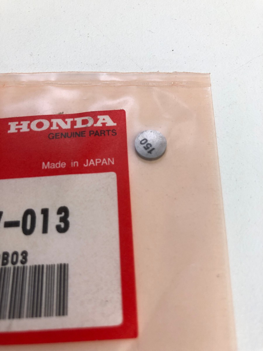 Shii　0507 HONDA MOTORCYCLE GENUINE NEW OEM NOS P/N 14913-KT7-013