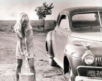 Joy Harmon suds up in car wash scene 1941 De Soto Cool Hand Luke 8x10 photo