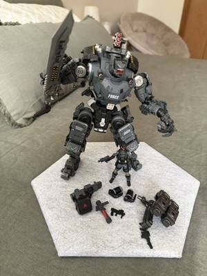 JoyToy Steel Bone [Gray] 1:25 Mechaverse Action Figure Movable Joints Weapons