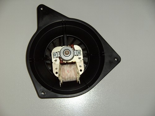 Bosch Backofen Lüftermotor  00659302