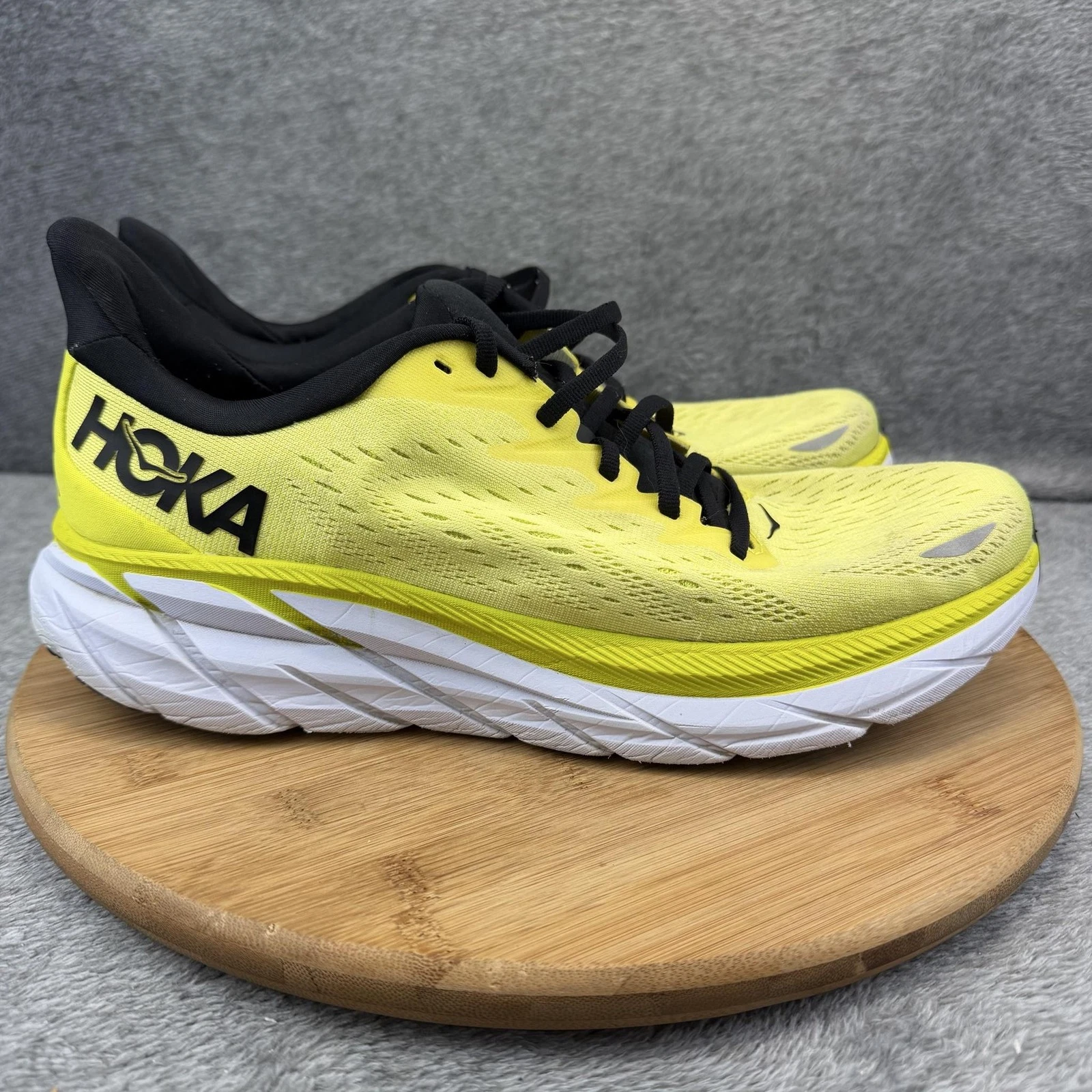 Hoka One One Clifton 8 Shoes Mens Size 11 D Yellow Running Sneakers 1119393 EPCH