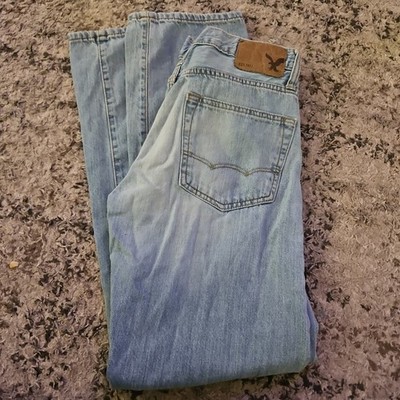 American Eagle Men's 30x34 Relaxes Straight Leg Light Wash Jeans