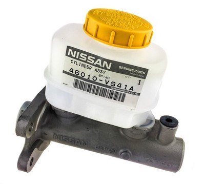 Genuine NISSAN Patrol GU Y61 TD42 RD28 ZD30 Brake Master