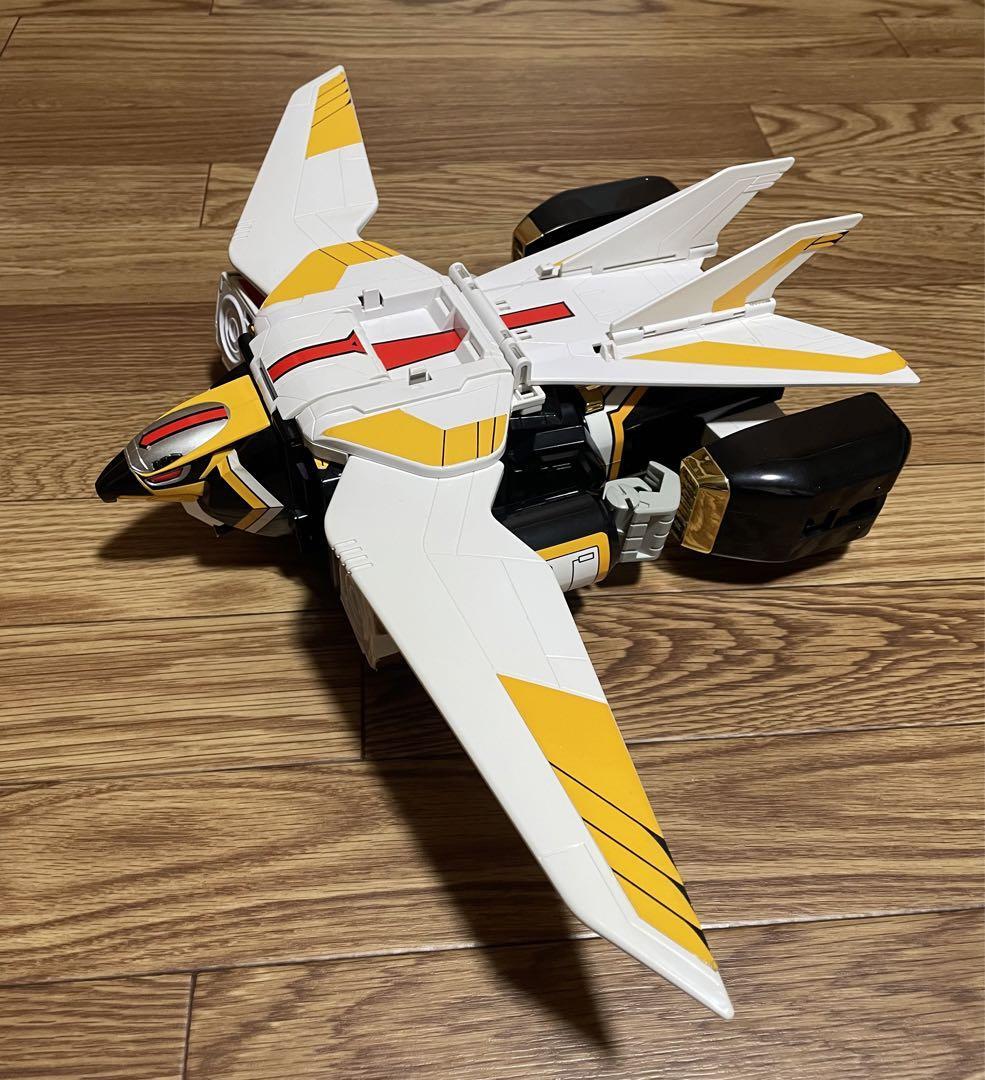 Chogokin Zord Toy Super Dreadnought DX Jet Garuda Chojin Sentai