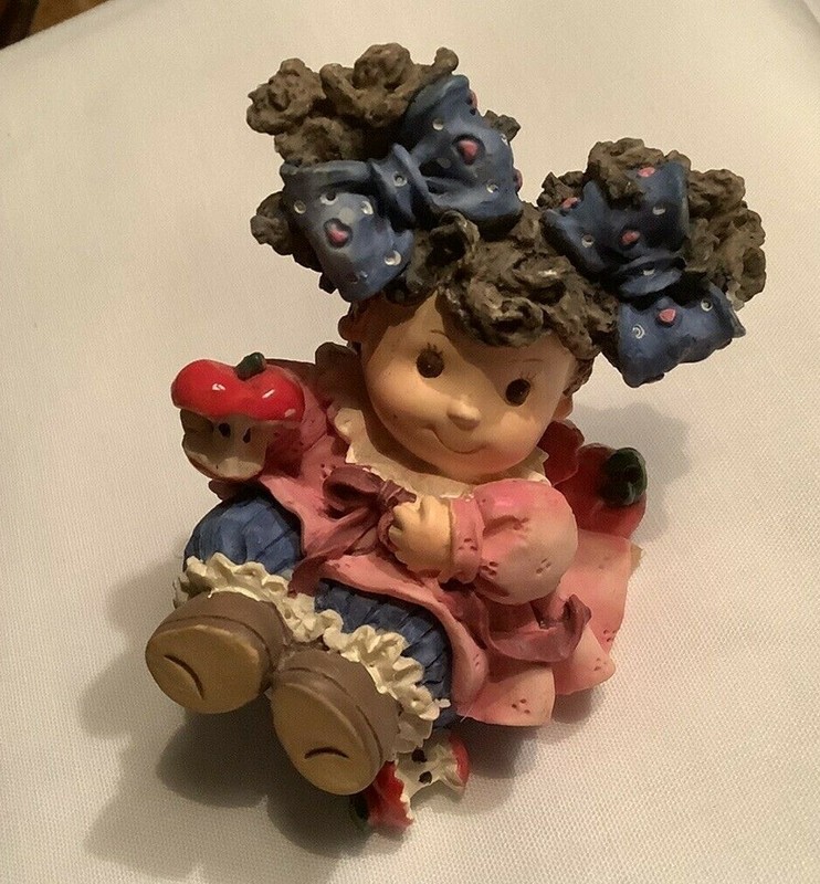 Vintage 1994 Enesco Apple Of My Eye-Pig Tail Girl Only Jesus Fills Me Up inside