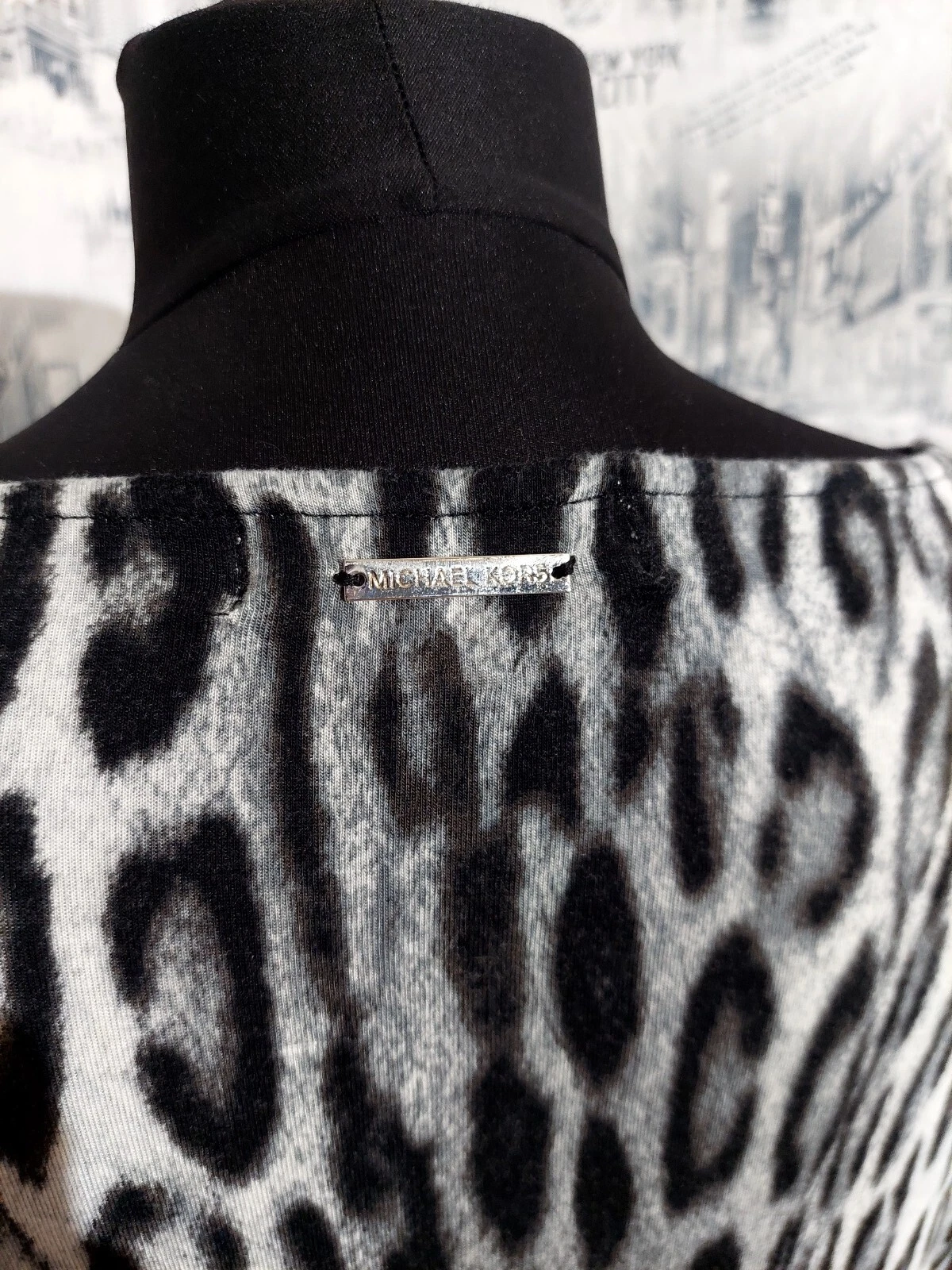 Tunica Michael Kors tg L bianca nera leopardata fantasia animalier manica lunga elasticizzata