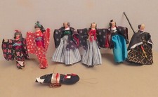 6 anciennes pinces à linge en bois poupée JAPONAISE kimono hakama ornement + 1 bonus