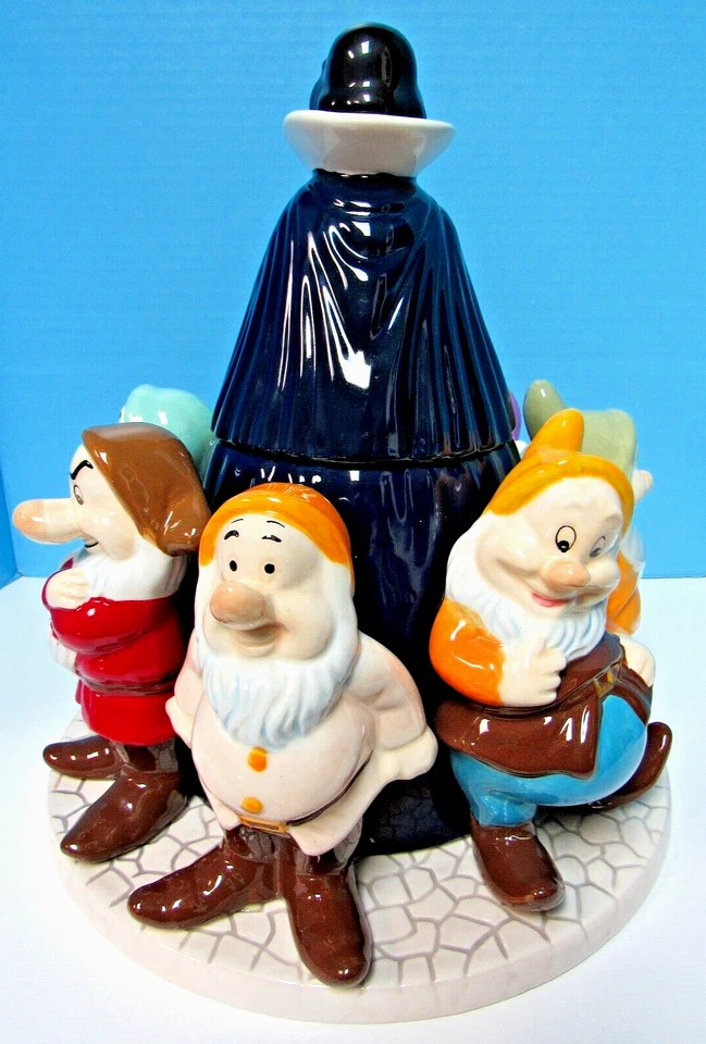 DISNEY BLANCO COMO LA NIEVE Y 7 ENANOS FIGURA TARRO DE GALLETAS DE CERÁMICA - NUEVO Foto 3 de 4