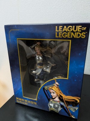 League Of Legends Licht Talentierte Damen Lux PVC & ABS Figur Stift 22cm