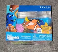 Finding Nemo Critter Crate, Includes 6 Mini Figures, 4 Accessories, & Playmat