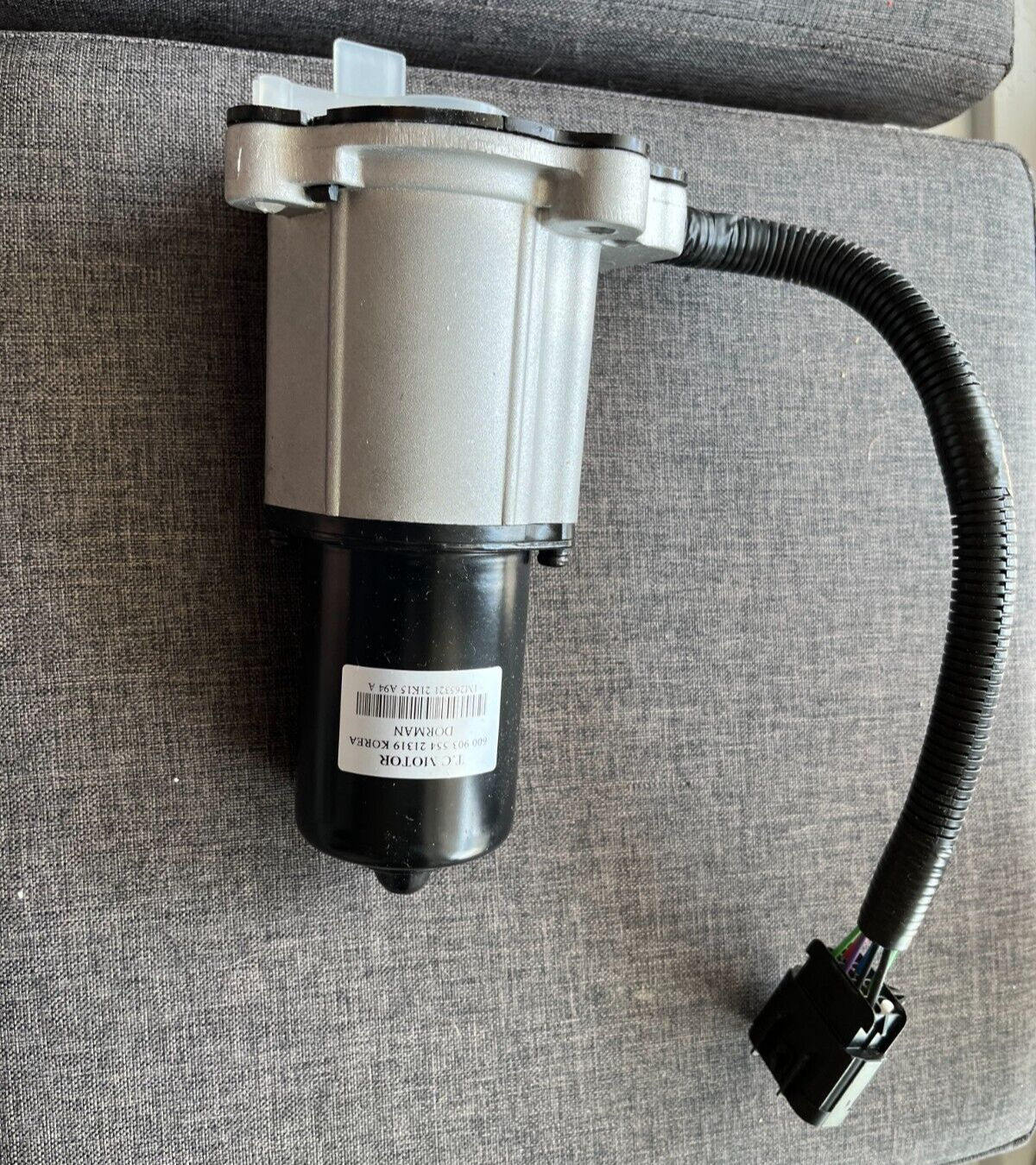 Dorman 600903 Heavy Duty Front Wheel Hub Assembly