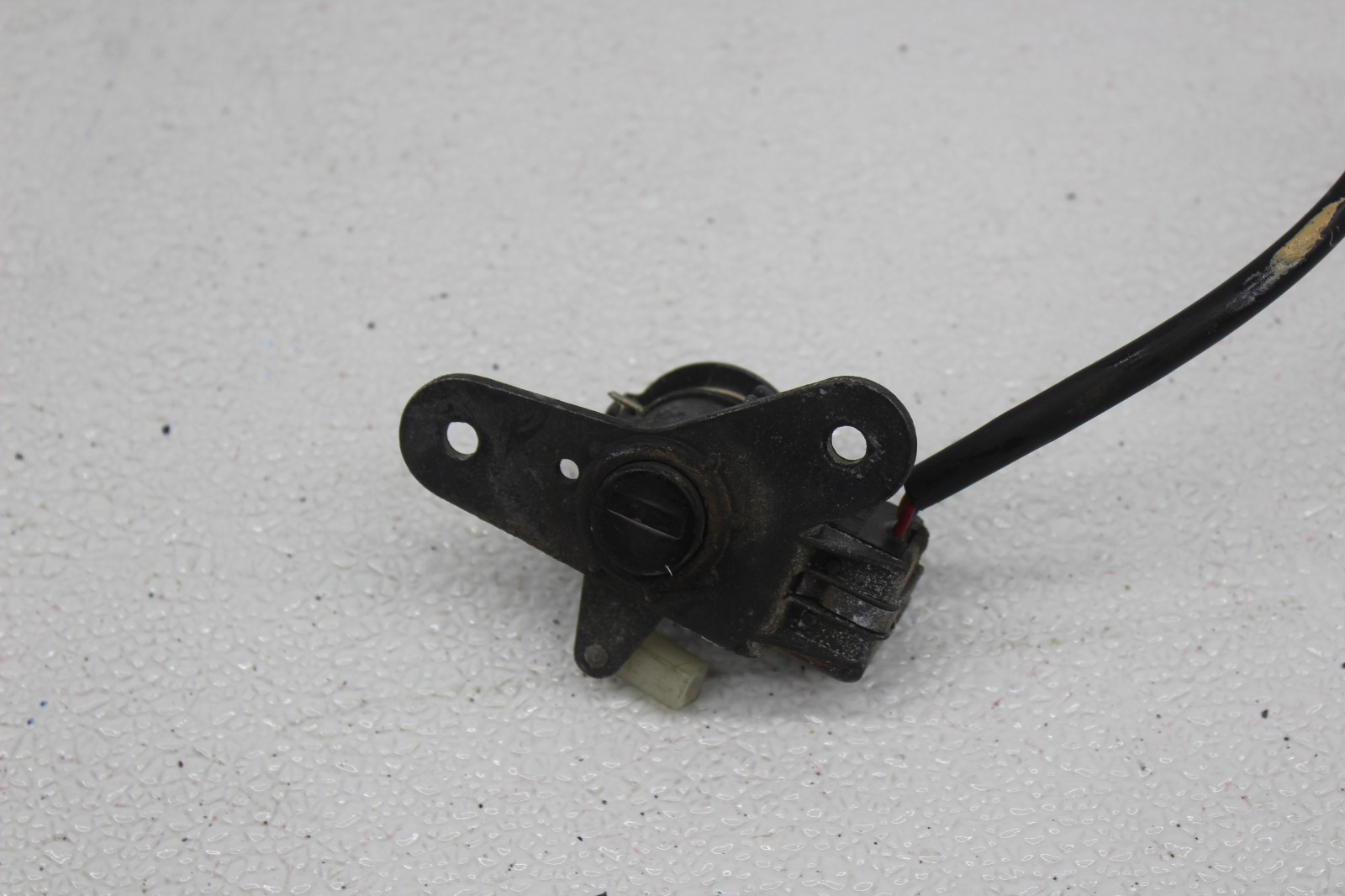 99-01 FERRARI 456 M DRIVER SIDE DOOR LOCK