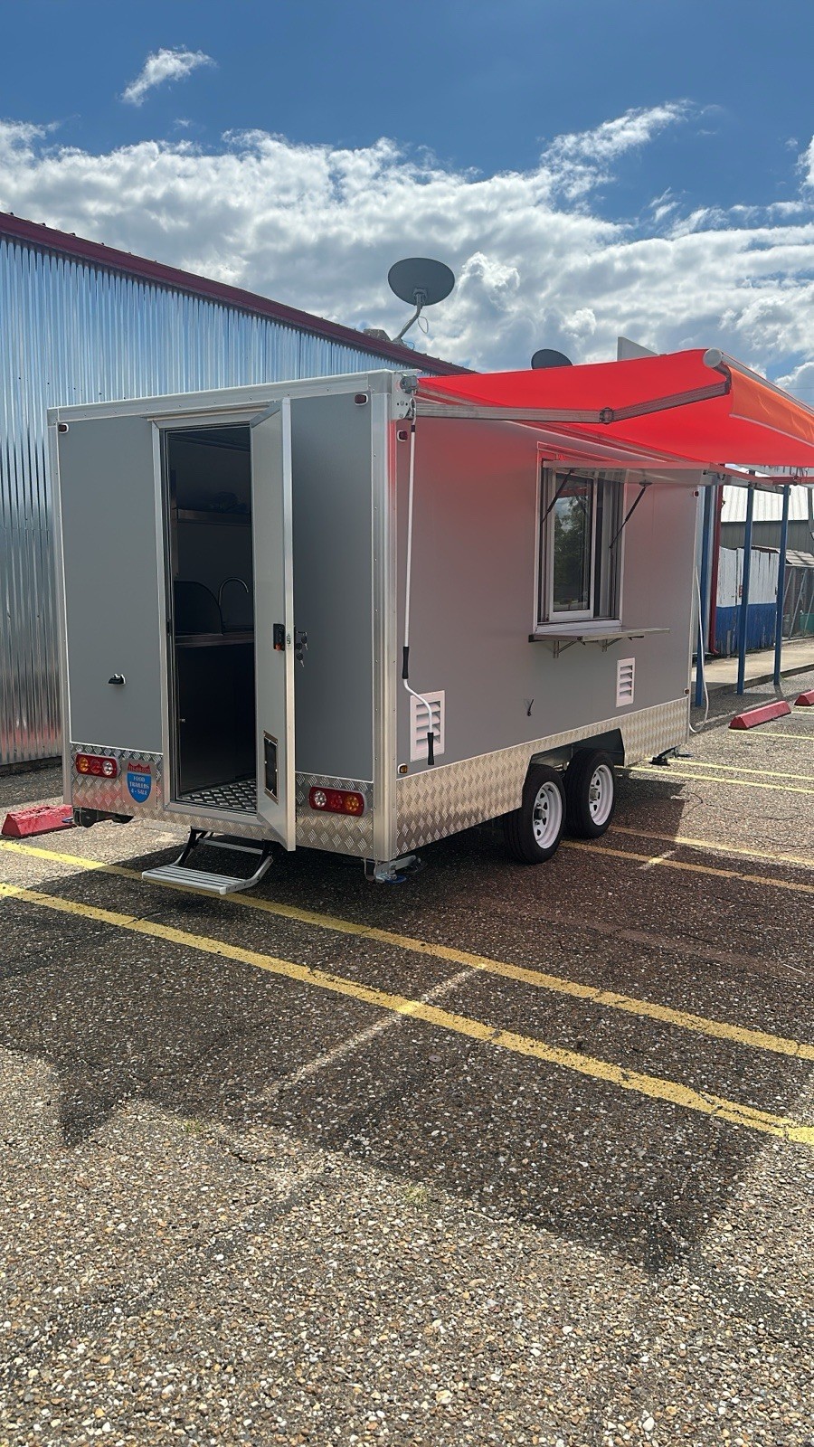 NEW 14 FOOT FULLY EQUIPPED FOOD TRAILER $23,995/REAL PRICE-IN STOCK-MADE IN USA