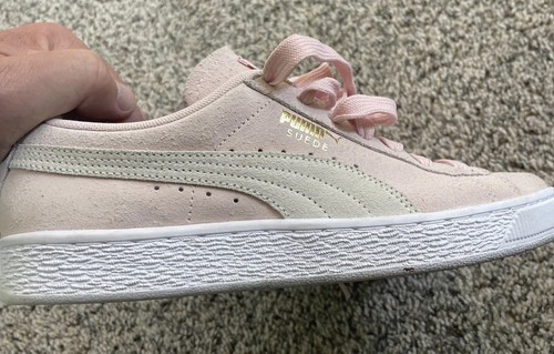 Womens Puma Pink Suede Sneakers Shoes White Stripe White Sole Size 9 EUC - Picture 5 of 12
