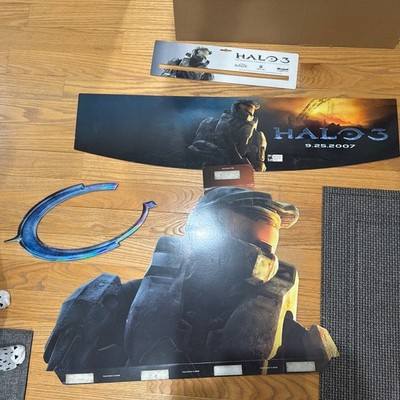 Various Halo Large Store Display Xbox Parts