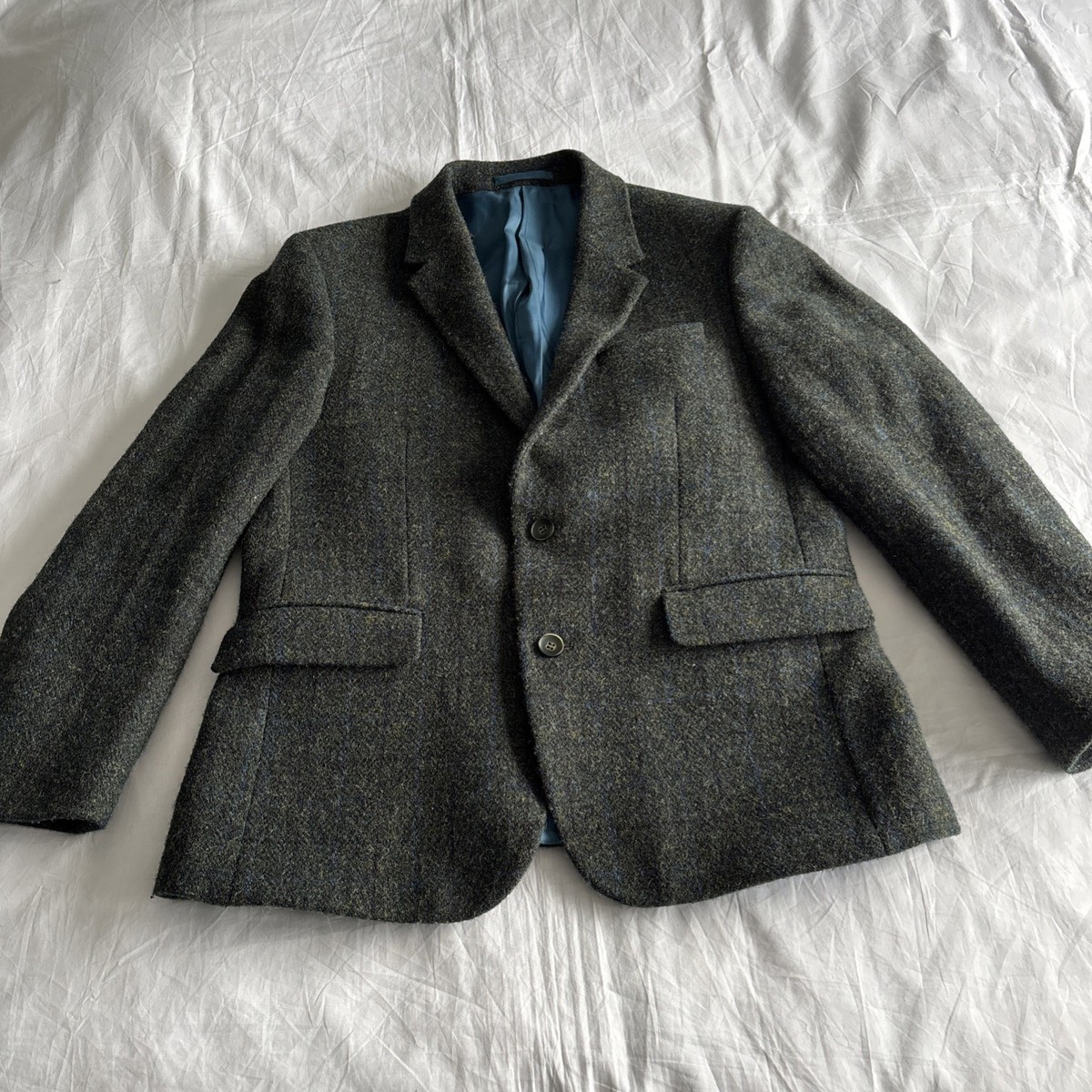 Men's Harris Tweed Outer Hebrides Hundred Percent Wool Dark Grey