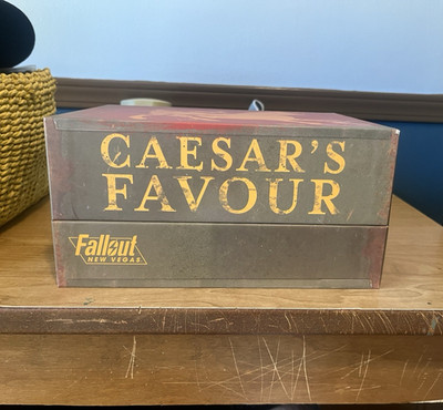 Fallout: New Vegas Caesar's Favour Collector's Box Set Collectibles 2010