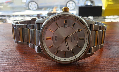 Casio Beside Herrenuhr BEM-111SG   Saphirglas   Bi-Color (Silber/Gold)