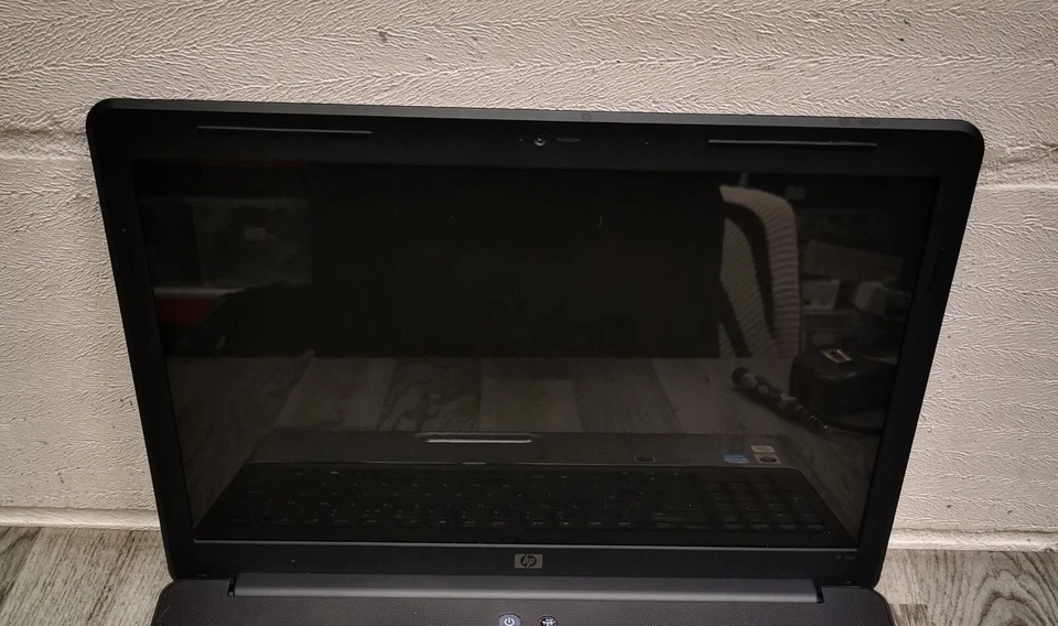 HP G60 Laptop - Black **MISSING BATTERY & NO DISPLAY** Has Marks - Image 2 of 4
