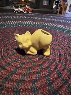 McCoy Pottery Small Yellow Cat Planter Scared Stretching Arched Back Vintage