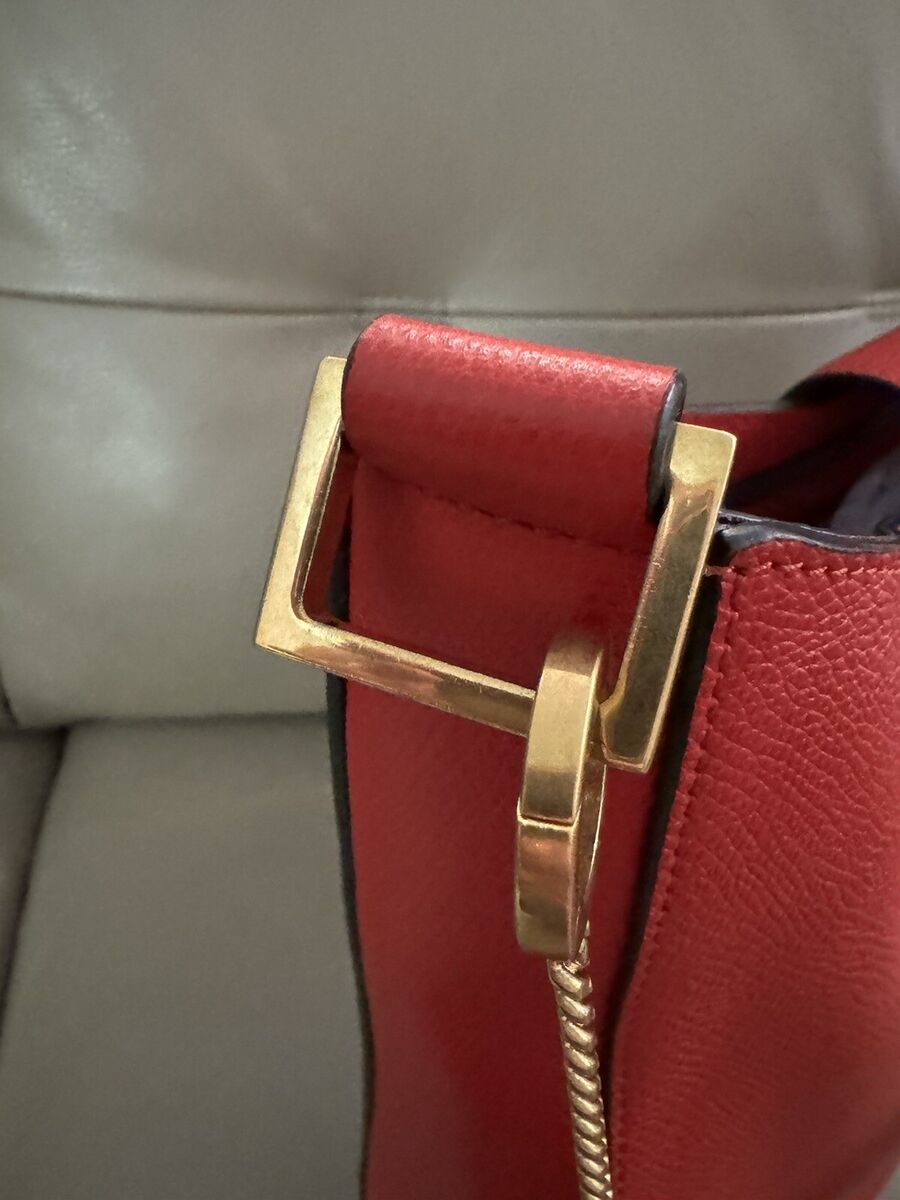 NWT Valentino Garavani Red Large VSLING Hobo Bag in Grainy NWT Valentino Garavani Red Large VSLING Hobo Bag in Grainy