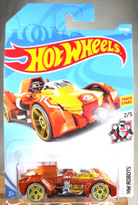 2018 Hot Wheels #255 HW Robots 2/5 TURBOT Orange w/Gray Wheels Yellow Pr5 Spokes