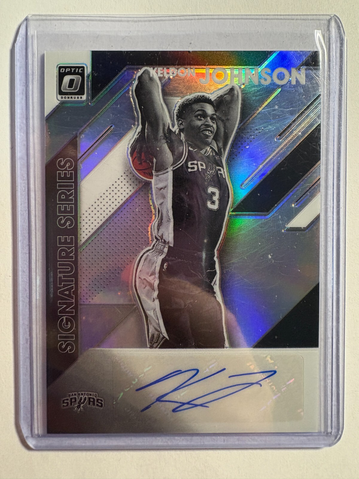 K325,746 - 2019-20 Donruss Optic Signature Series Holo #88 Keldon Johnson Auto