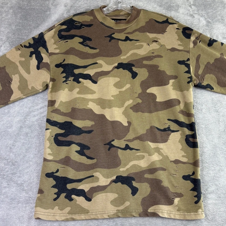 Camiseta PacSun Para Hombre Pequeña Camuflada Manga Larga Agujeros Envejecidos Ropa de Calle Grunge Foto 3 de 4