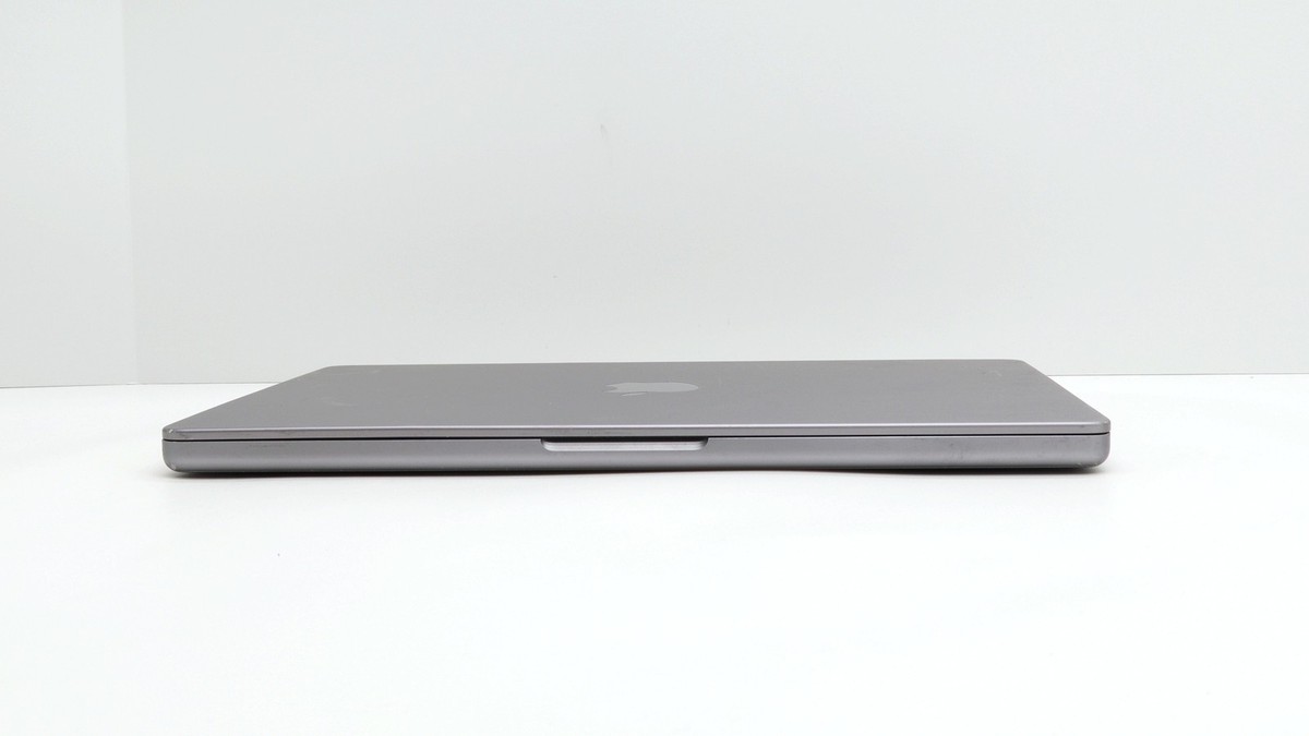 MacBook Pro 14インチ シルバー Apple MacBook Pro 14