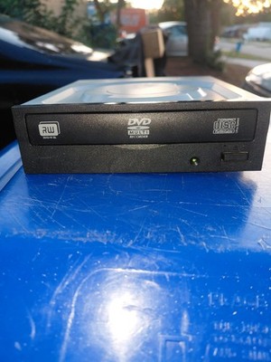 Lite-On iHAS124-04 SATA 24x Internal DVD±RW CD-RW Drive 5.25'' Black PC